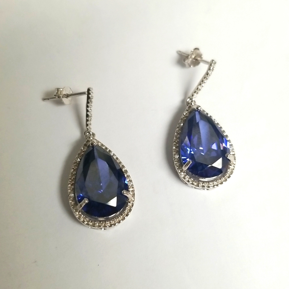 Tanzanite/Diamond Earrings